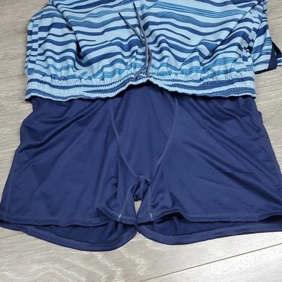 Nike Men's Wave Stripe 20" Swim Trunks, Size Small * men907 - Picture 8 of 9